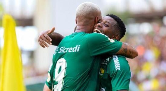 NOTÍCIA DE MT Cuiabá vence Coritiba na Arena Pantanal e garante permanência na Série A