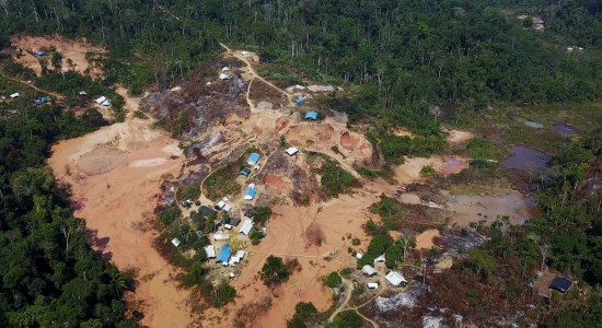 Política MT Lula defende responsabilização em caso de violações contra Yanomami