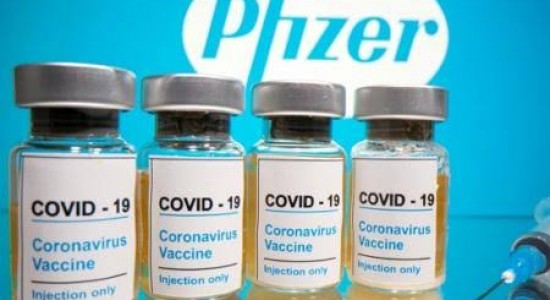 vacina Pfizer e com a Janssen Assina contrato Brasil