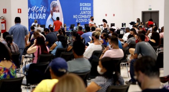 VACINA CUIABÁ Três polos de vacinação irão funcionar até às 21h; faixa etária de 25 a 29 anos será vacinada a partir de segunda