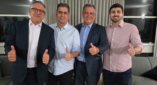 Deputado Emanuelzinho lidera reunião para estancar crise entre Governo Lula e Congresso