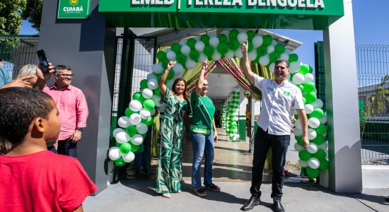 Prefeito Emanuel Pinheiro entrega EMEB Tereza Benguela