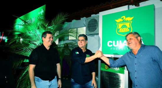 Prefeito de Cuiabá entrega UBS do CPA IV completamente reformada e moradores comemoram