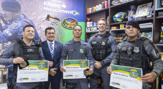 Policiais Militares Heroicos em Cuiabá Homenagem por Salvamento de Crianças