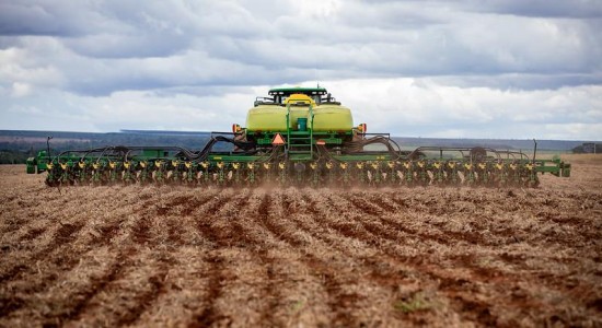 Mato Grosso deve liderar PIB dos estados brasileiros em 2025 e crescer quase o triplo da projeção nacional