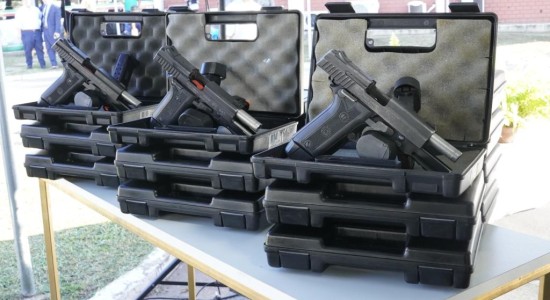 Governo de Mato Grosso destina 300 pistolas à Guarda Municipal de Várzea Grande