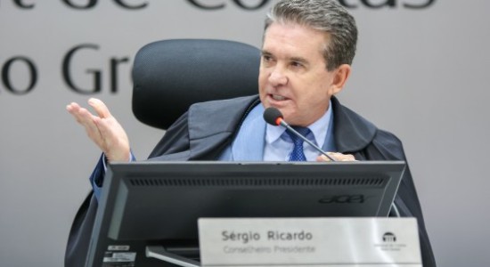 Sérgio Ricardo dá 15 dias para empresas fornecerem contratos sob pena de nulidade das dívidas dos consignados