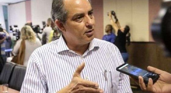 Sedec anuncia laboratório e financiamento para regularizar a mineração em MT