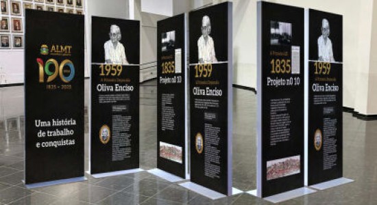 ALMT comemora 190 anos com exposição e projeção de imagens na fachada