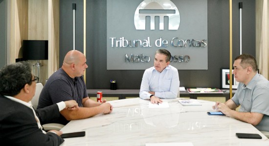 Prefeitura de Cuiabá entrega dados de seis meses de gestão ao TCE