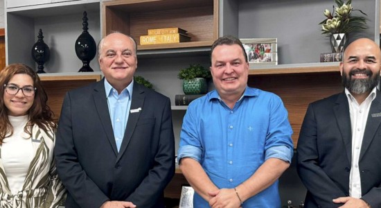 Menos imposição, mais incentivo Fecomércio-MT propõe selo “Transparência na Contratação” e articula mudança em projeto de lei