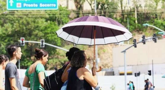 Umidade do ar despenca em Cuiabá e deixa população em alerta; veja a previsão