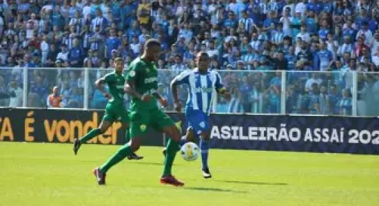 Cuiabá enfrenta o Avaí fora de casa neste domingo para entrar no G4 da Série B