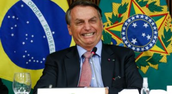 Bolsonaro lidera intenção de voto para presidente em MT; Lula tem maior rejeição