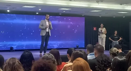 Jornada de Marketing Digital reúne mais de 450 participantes e destaca tendências para negócios