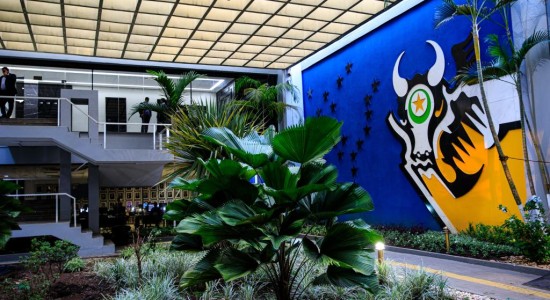 Governo de MT e deputada Edna fecham acordo para criar comissão especial do feminicídio na AL