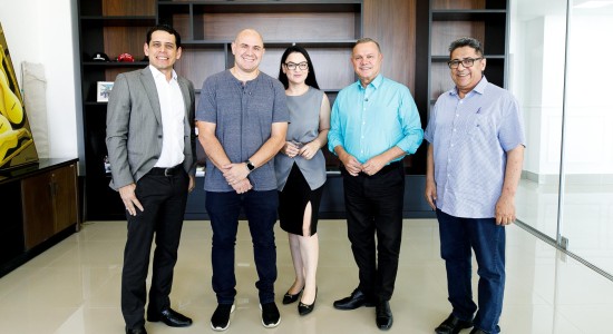 Prefeito e senador Wellington anunciam R$ 6 milhões para projetos em Cuiabá