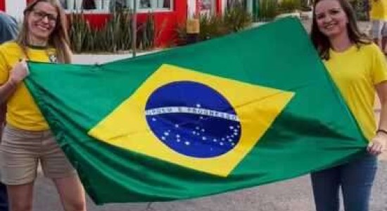 Ato pró-Bolsonaro em Cuiabá cerca de 3 mil pessoas pedem anistia e criticam STF