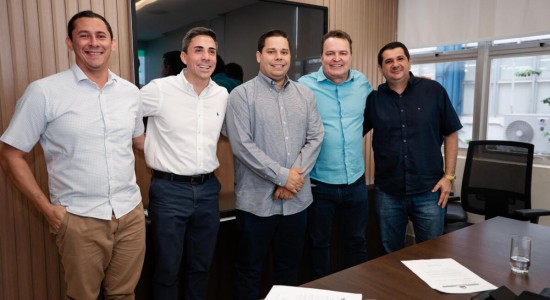 Max articula nova escola para Torixoréu