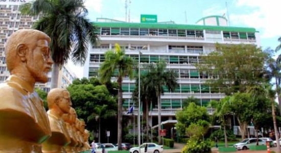 Em parceria com o MP, Cuiabá lança plano para reverter déficit mensal de R$ 20 milhões na Saúde