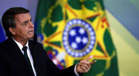 Bolsonaro sanciona com vetos projeto que limita ICMS sobre combustíveis