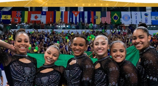 Seleção feminina é campeã por equipes no Pan de ginástica artística