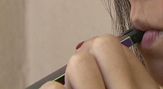 Ministério da Justiça proíbe 33 empresas de venderem cigarros eletrônicos