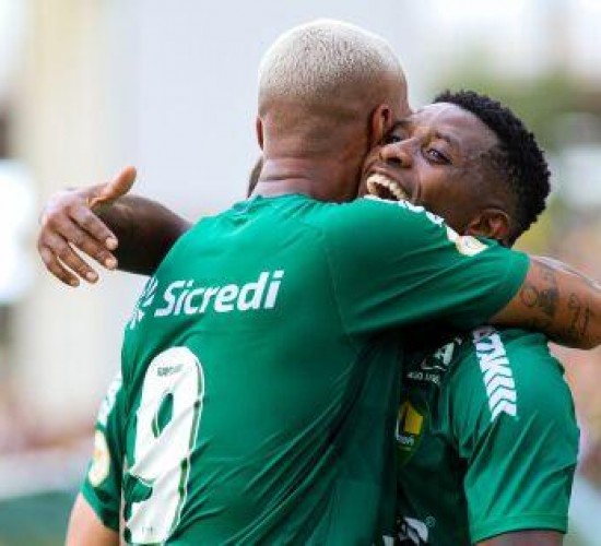 NOTÍCIA DE MT Cuiabá vence Coritiba na Arena Pantanal e garante permanência na Série A