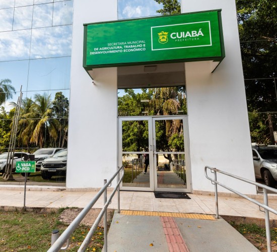 Sine tem 243 vagas de emprego e atende em novo telefone