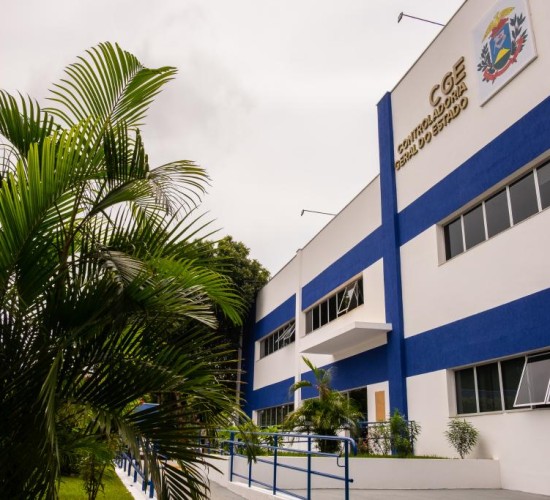 Governador determina revisão de consignados de servidores do Estado