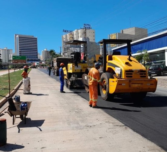 Avenida do CPA começa a ser recapeada em obras do BRT