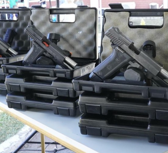 Governo de Mato Grosso destina 300 pistolas à Guarda Municipal de Várzea Grande