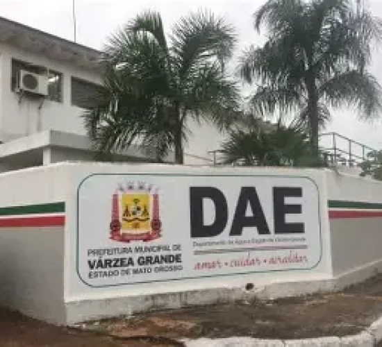 Prefeita de Várzea Grande sanciona Lei que parcela dívidas do DAE com descontos sobre juros e multas