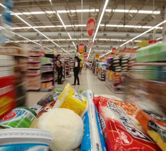 Cesta básica segue em alta e volta a se aproximar dos R$ 840,00 em Cuiabá