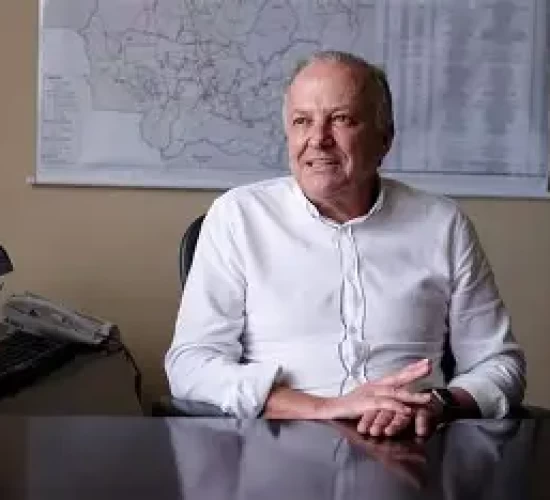 Pivetta evita atrito com Jayme após jantar de apoio a pré-candidatura e diz ter respeito pelo senador