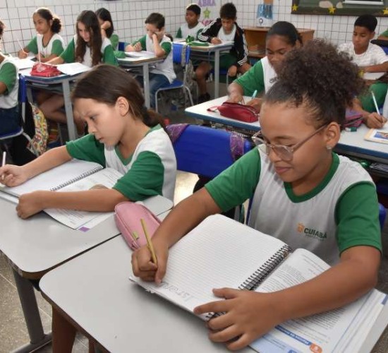 Nova lei em Cuiabá permite que crianças autistas levem lanche para escola