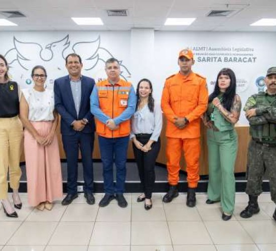 Cuiabá fortalece políticas de proteção animal e prevenção ambiental em encontro com órgãos públicos