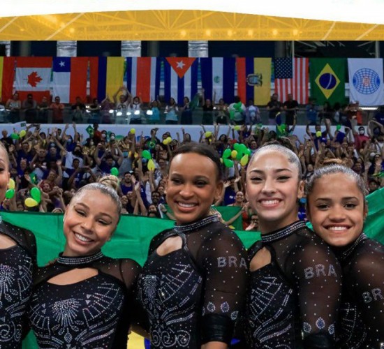 Seleção feminina é campeã por equipes no Pan de ginástica artística