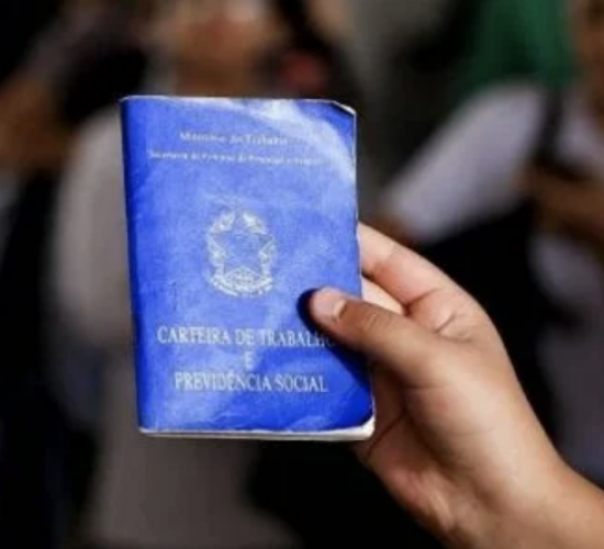 Ipea: taxa de desemprego cai para 8,9% em junho, a menor desde 2015