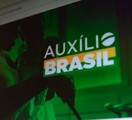 Auxílio Brasil é pago hoje a beneficiários com NIS de final 3