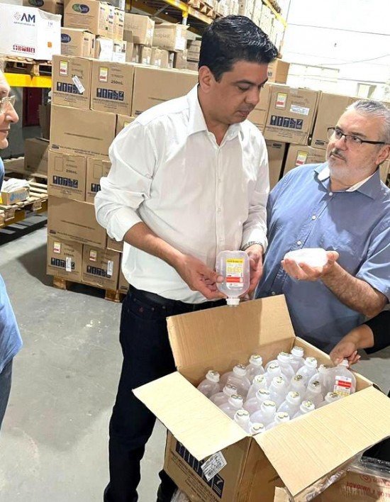 Saúde MT KALIL RECEBE CARRETAS DE SORO, MEDICAMENTOS E INSUMOS PARA A SAÚDE