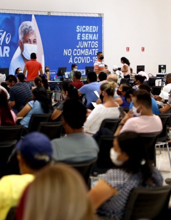 VACINA CUIABÁ Três polos de vacinação irão funcionar até às 21h; faixa etária de 25 a 29 anos será vacinada a partir de segunda