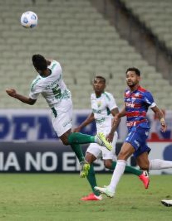 TIME DE FUTEBOL Cuiabá empata com o Fortaleza na Arena Castelão SERIE A