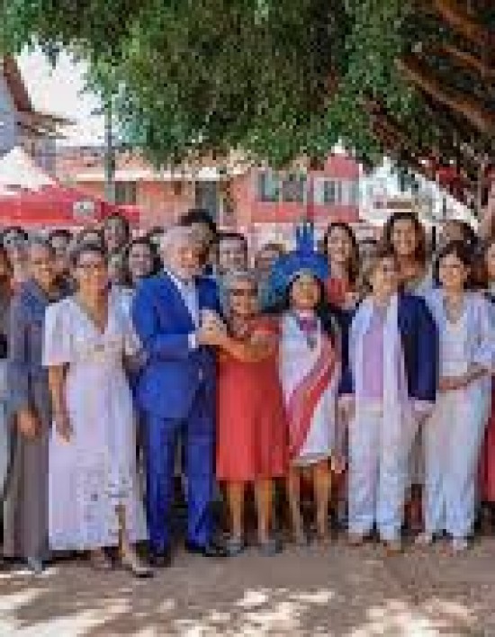 Governo lança edital para formação de mulheres em espaços de poder e decisão