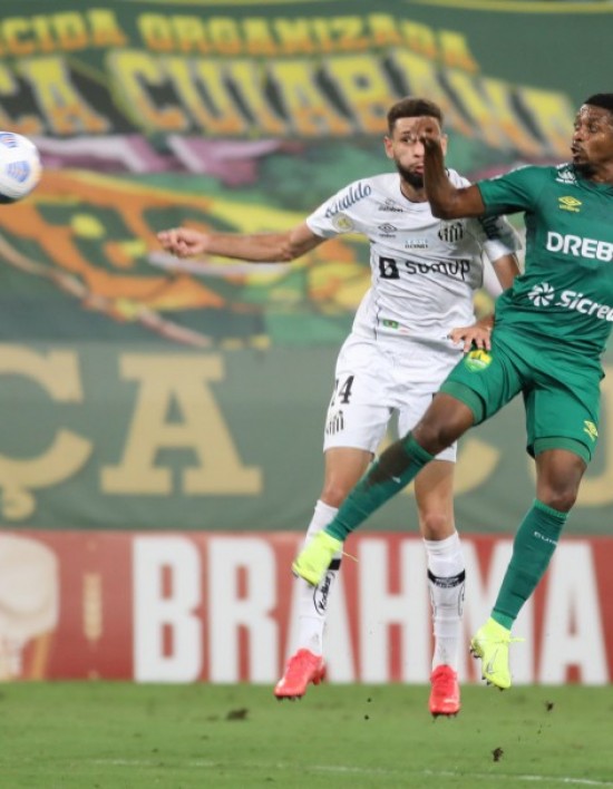 time de Cuieabá vence no brasileiro de futebol Cuiabá vence o Santos por 2 a 1 e sobe na tabela do Brasileirão
