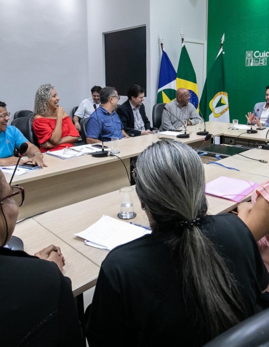 Após reunião na prefeitura, enfermeiros declaram satisfação com debate sobre PCCV