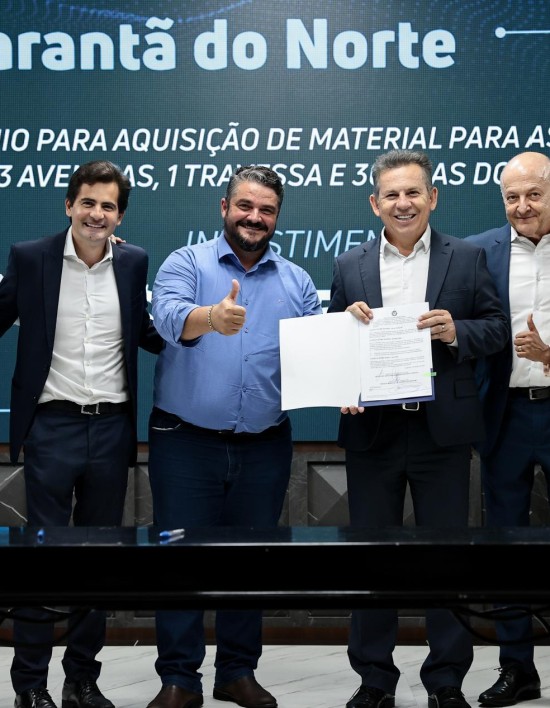 Prefeitos celebram convênios para asfalto urbano: “saímos de 30% para 100% asfaltado