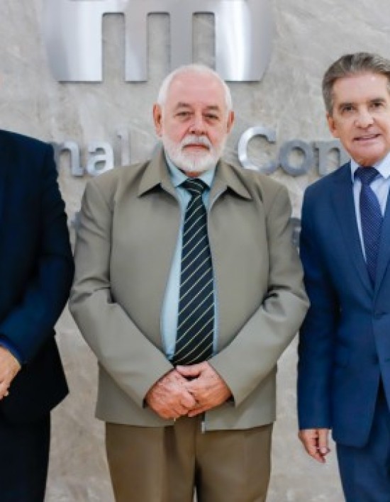 Sérgio Ricardo recebe presidente eleito do TJMT
