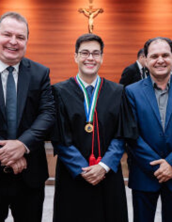 Presidente da AL MT Deputado Max Russi prestigia posse do desembargador Deosdete Cruz