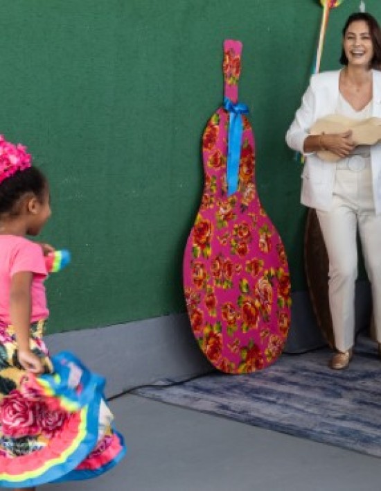 Michelle Bolsonaro em Cuiabá Apoio Crucial ao Centro de Referência para Autistas